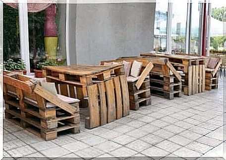 Eco-friendly decorating and furniture made from recycled pallets