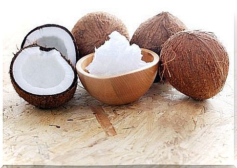 Coconut for more volume in your hair