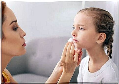 How to treat a nosebleed in children