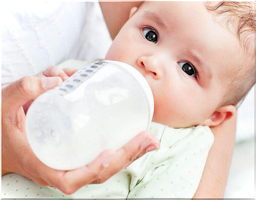 Should You Wake Your Baby For Feeding?